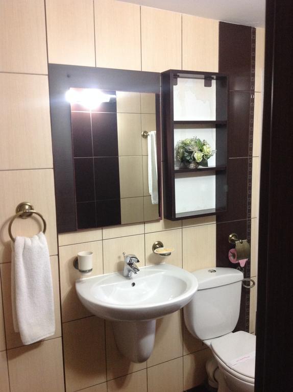 Vila Royal Urziceni Kamer foto