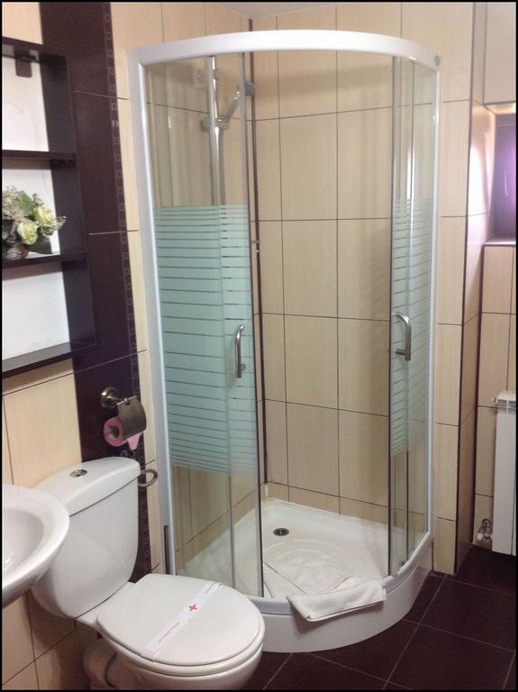 Vila Royal Urziceni Kamer foto
